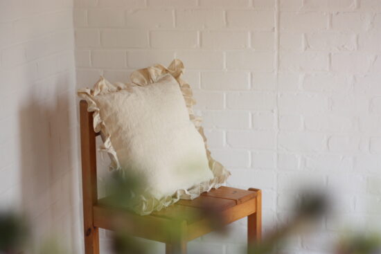 Le coussin froncé de Louise Tresvaux du Fraval