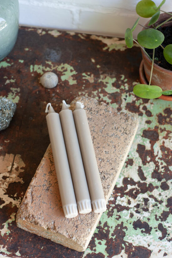 Bougies taupes, naturelles et sans paraffine