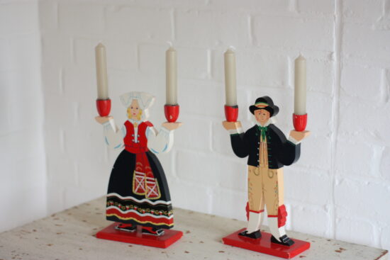 Paire de bougeoirs vintage de Lizzie Velander